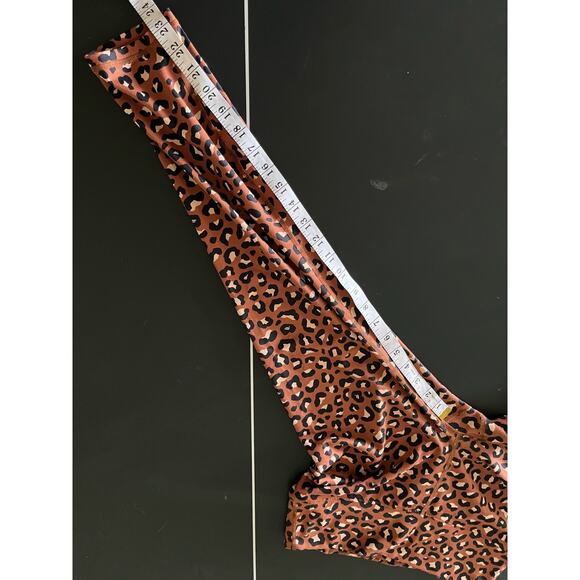 Fabletics PowerHold Leopard Print Leggings - Size Small (Approx) - Picture 4 of 7